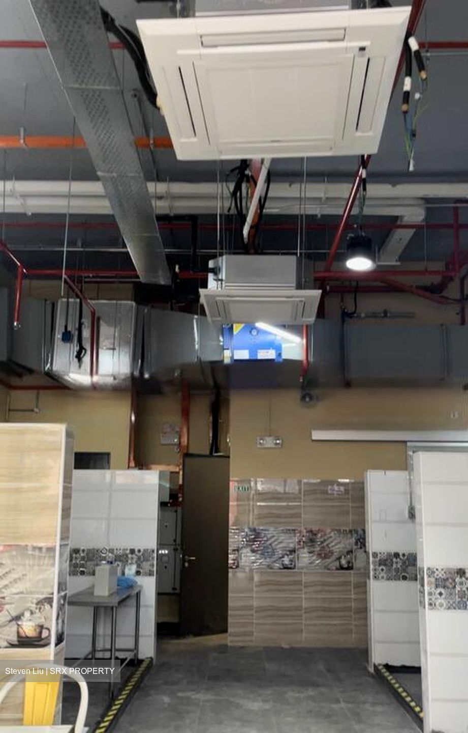 Space 21 (D14), Retail #473792741